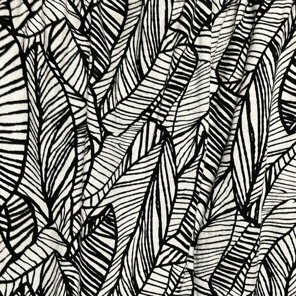 Loft Outlet Black & White Mini Short Skirt - Picture 3 of 7